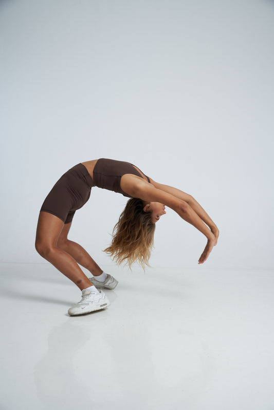 Blue Mind Flow: Why the Best Yoga Clothes for Boston Harbor Wellness Bridge the Gap Between River and Mat