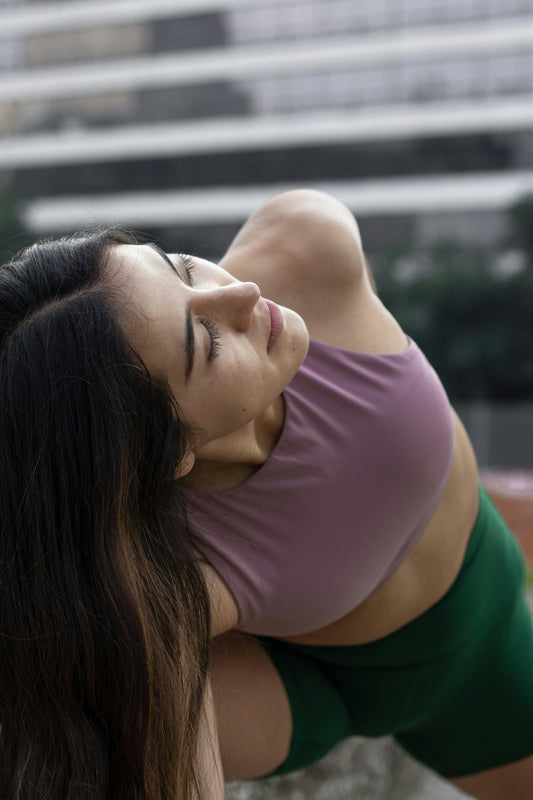 Lush Liberation: Why Eco-Conscious Yoga Clothes are the Ultimate Anchor for Rainy Season Wellness